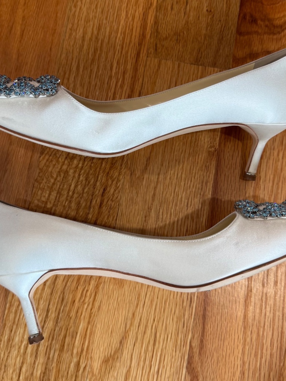 Manolo Blahnik Hangisi Bride 50 White Satin Pumps Size 43 US 13 - Picture 5 of 16